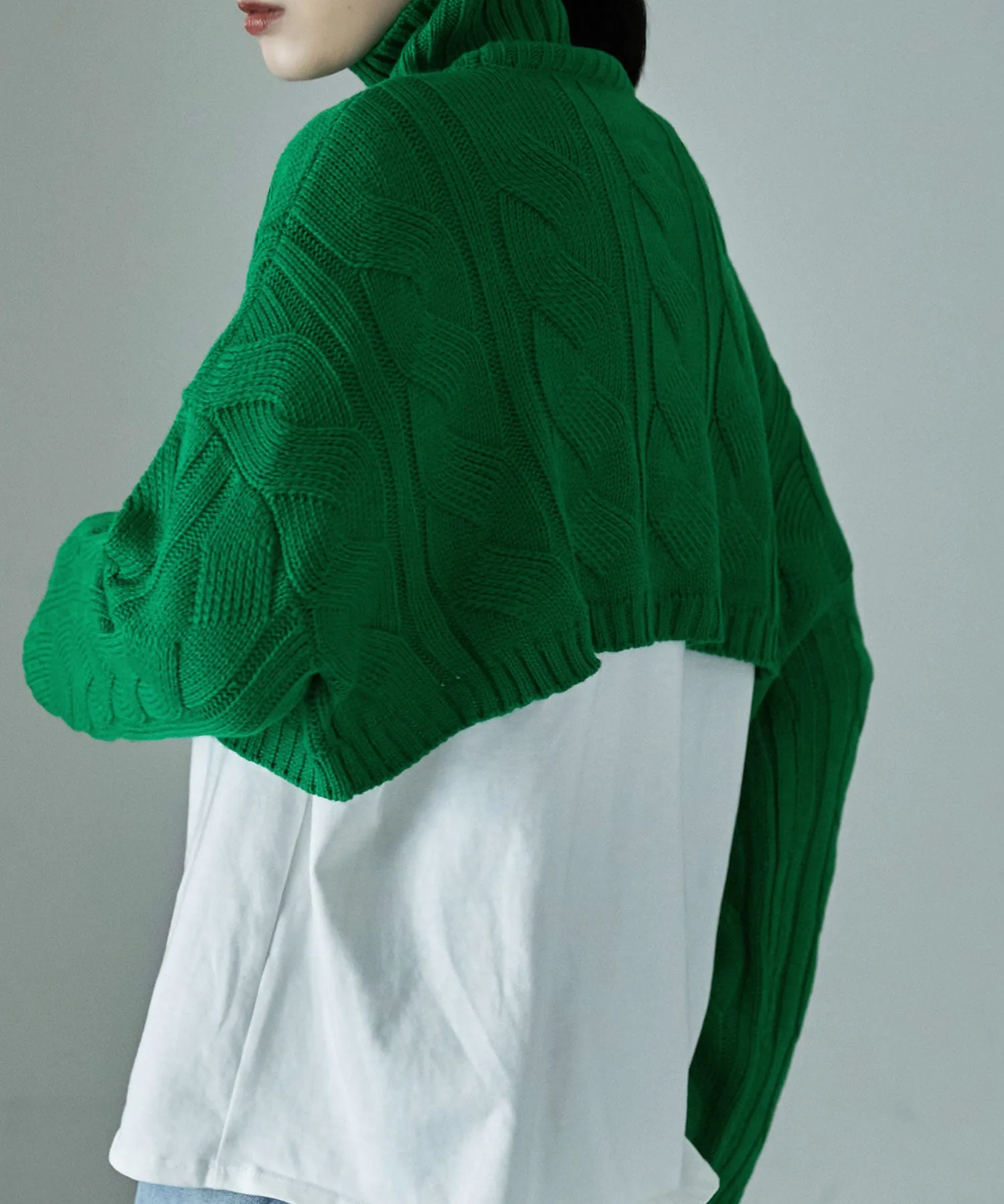 Cable turtle short knit