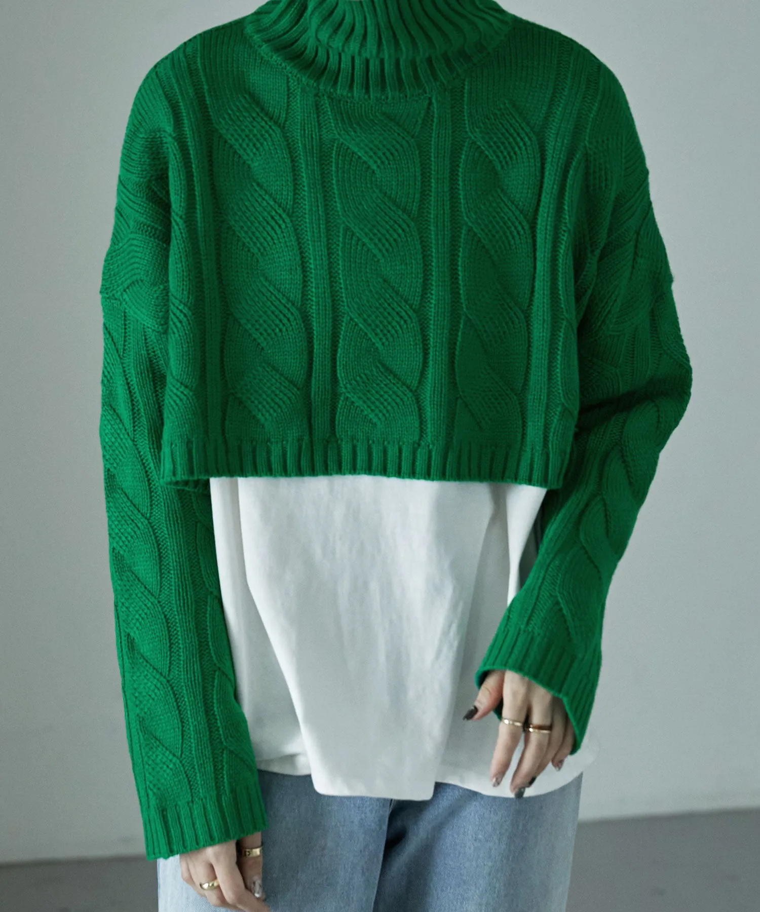 Cable turtle short knit