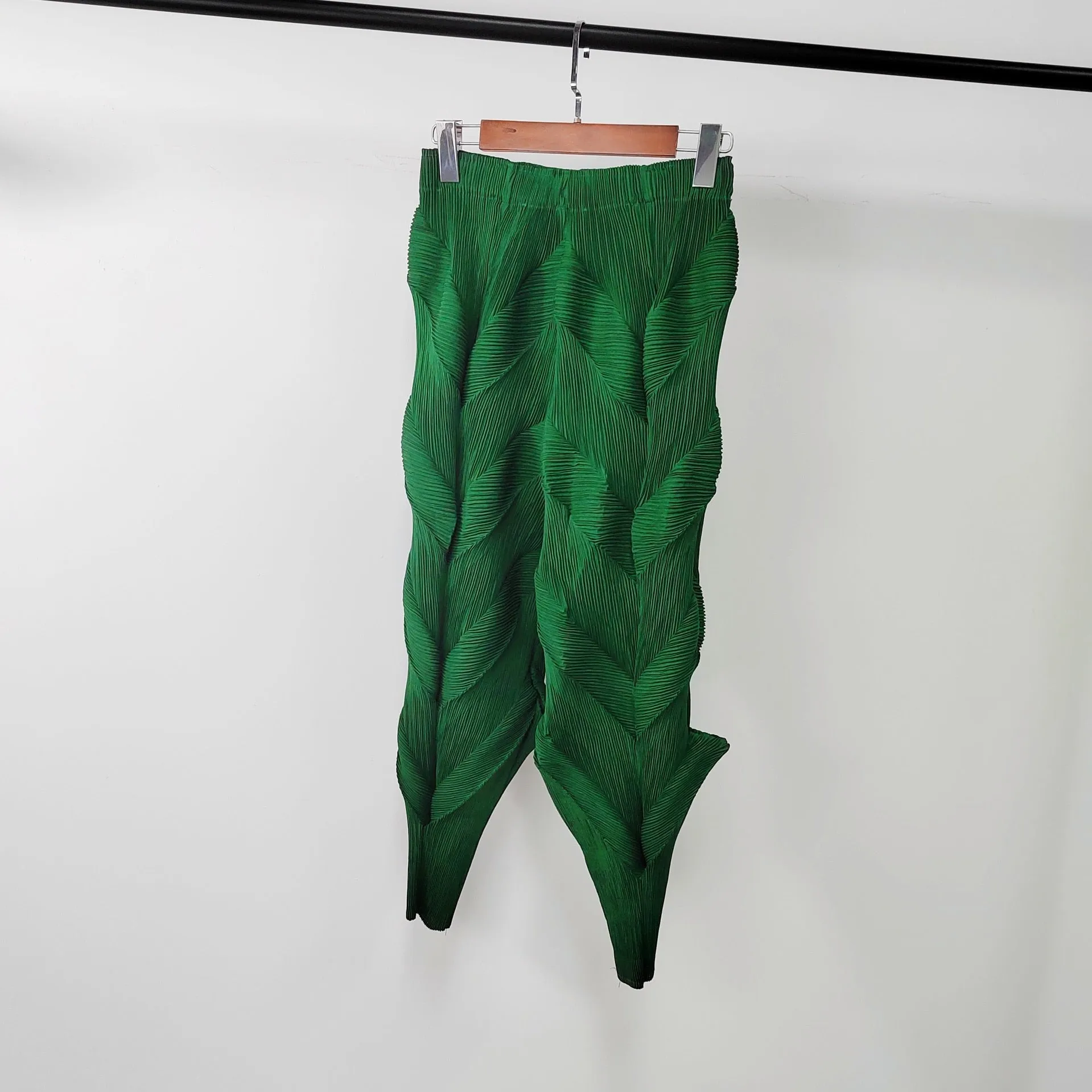 Daffodils In A Pretty String Pants